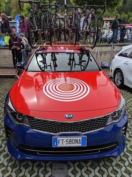 Car1.jpg